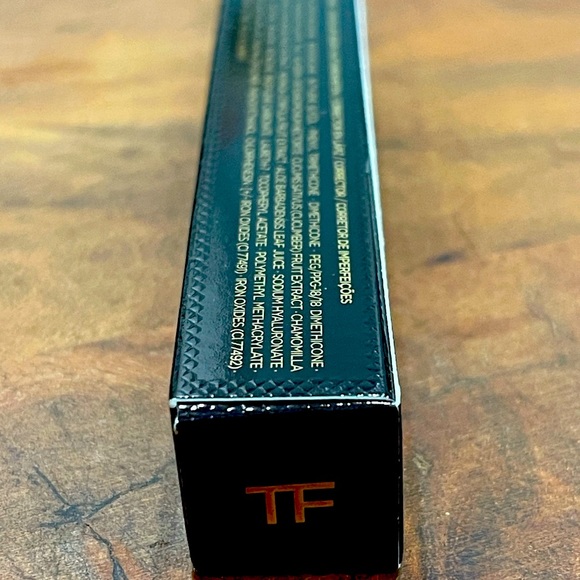 TOM FORD - Picture 8 of 9